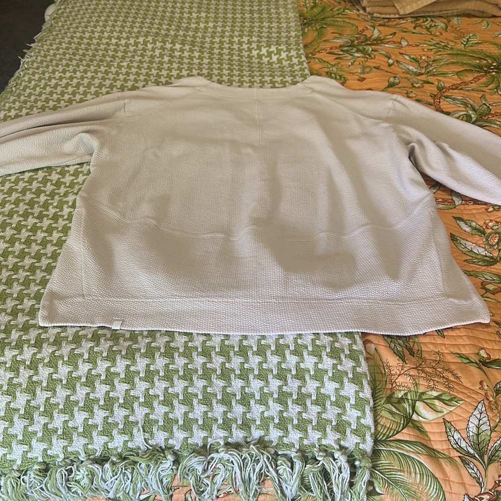 Lululemon Textured V-Neck Pullover Bone - Picture 9 of 10